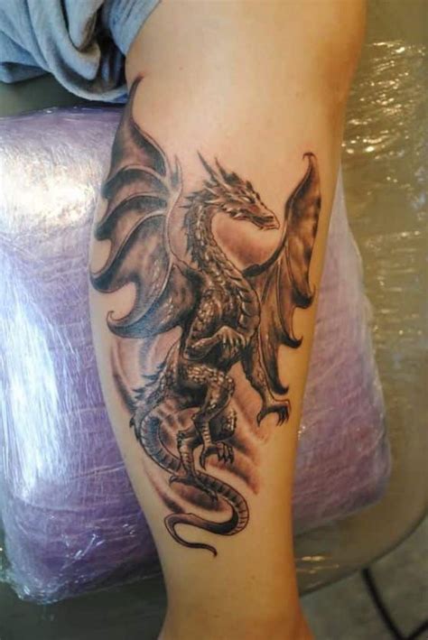 tatuaje dragon pierna|Tatuajes de dragones: Significado y mejores diseños